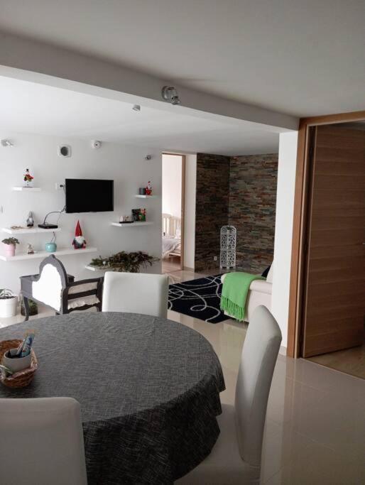 Appartement Cosy Avec Jardin Vaux-Sur-Seine Exterior foto