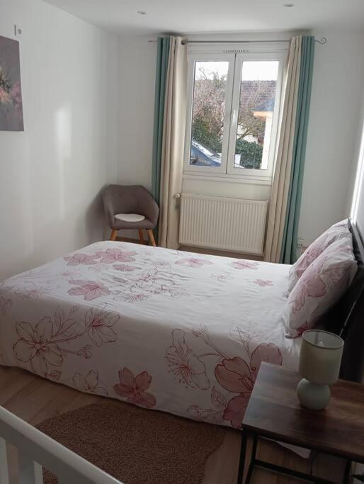 Appartement Cosy Avec Jardin Vaux-Sur-Seine Exterior foto